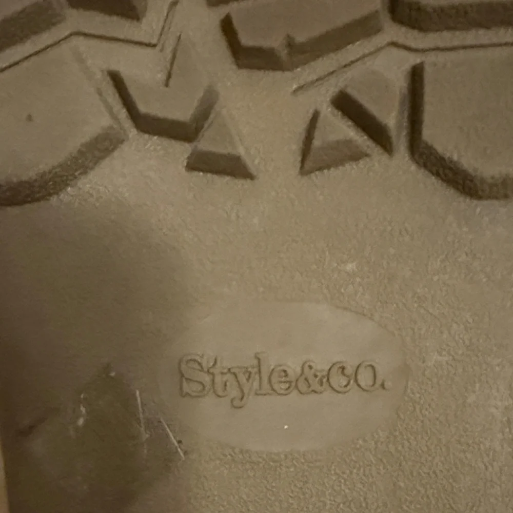 Style & Co. Tan Suede Winter Boots with Fur Trim. NWOT!